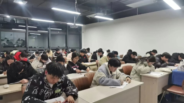 瀚宣博大五年制專轉本提醒你 科學備考 效率加倍
